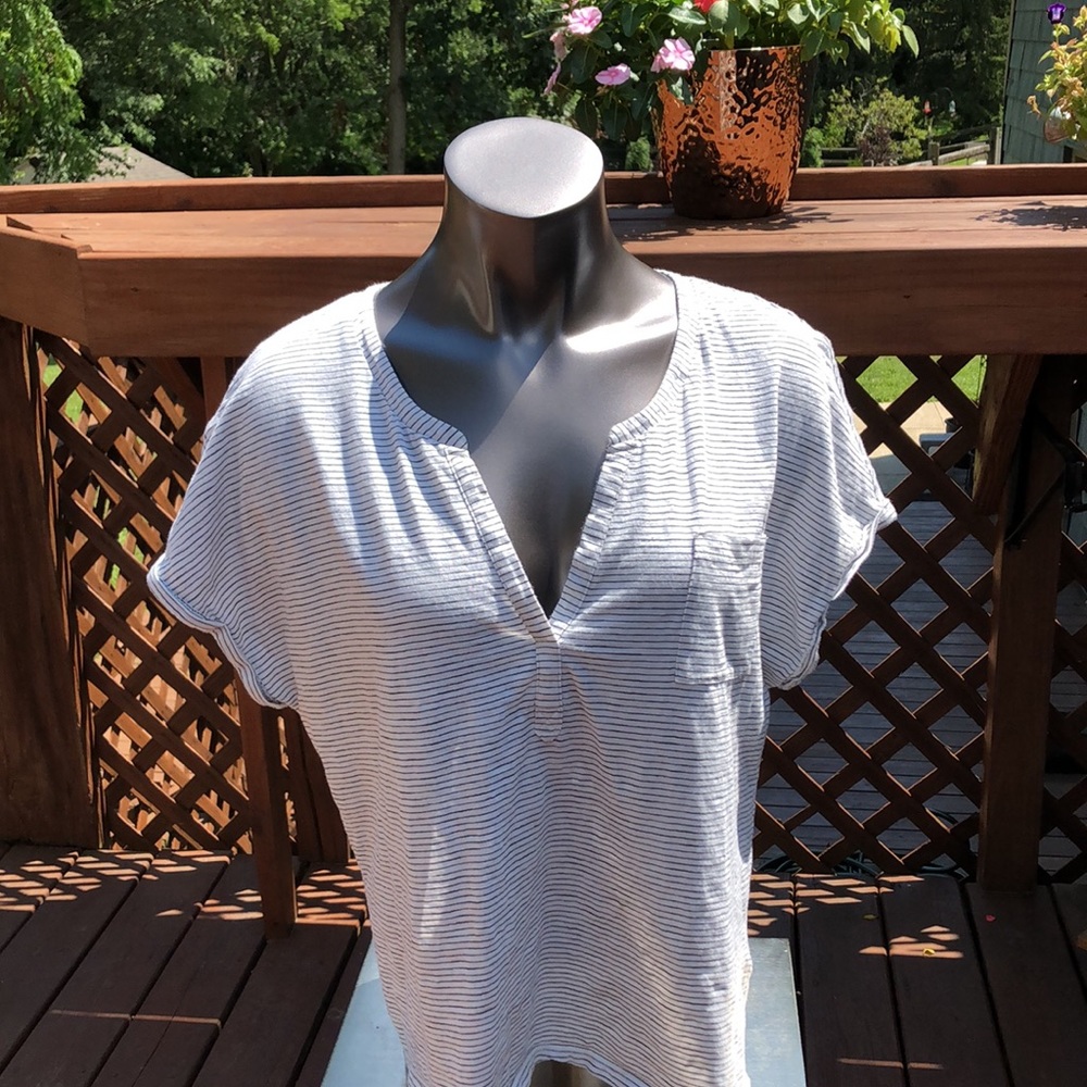 SOLD Boden V Neck pocket t shirt L 100% Cotton striped - Picture 10 of 10
